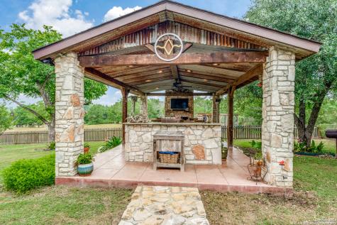 10767 Rosemar Lane Adkins TX 78101