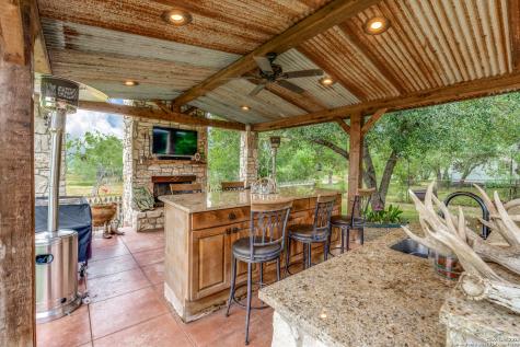 10767 Rosemar Lane Adkins TX 78101