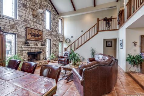 10767 Rosemar Lane Adkins TX 78101