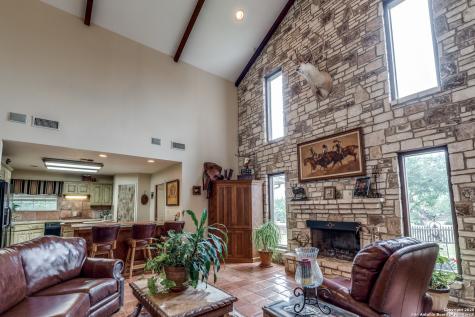 10767 Rosemar Lane Adkins TX 78101