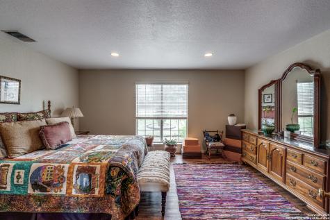 10767 Rosemar Lane Adkins TX 78101