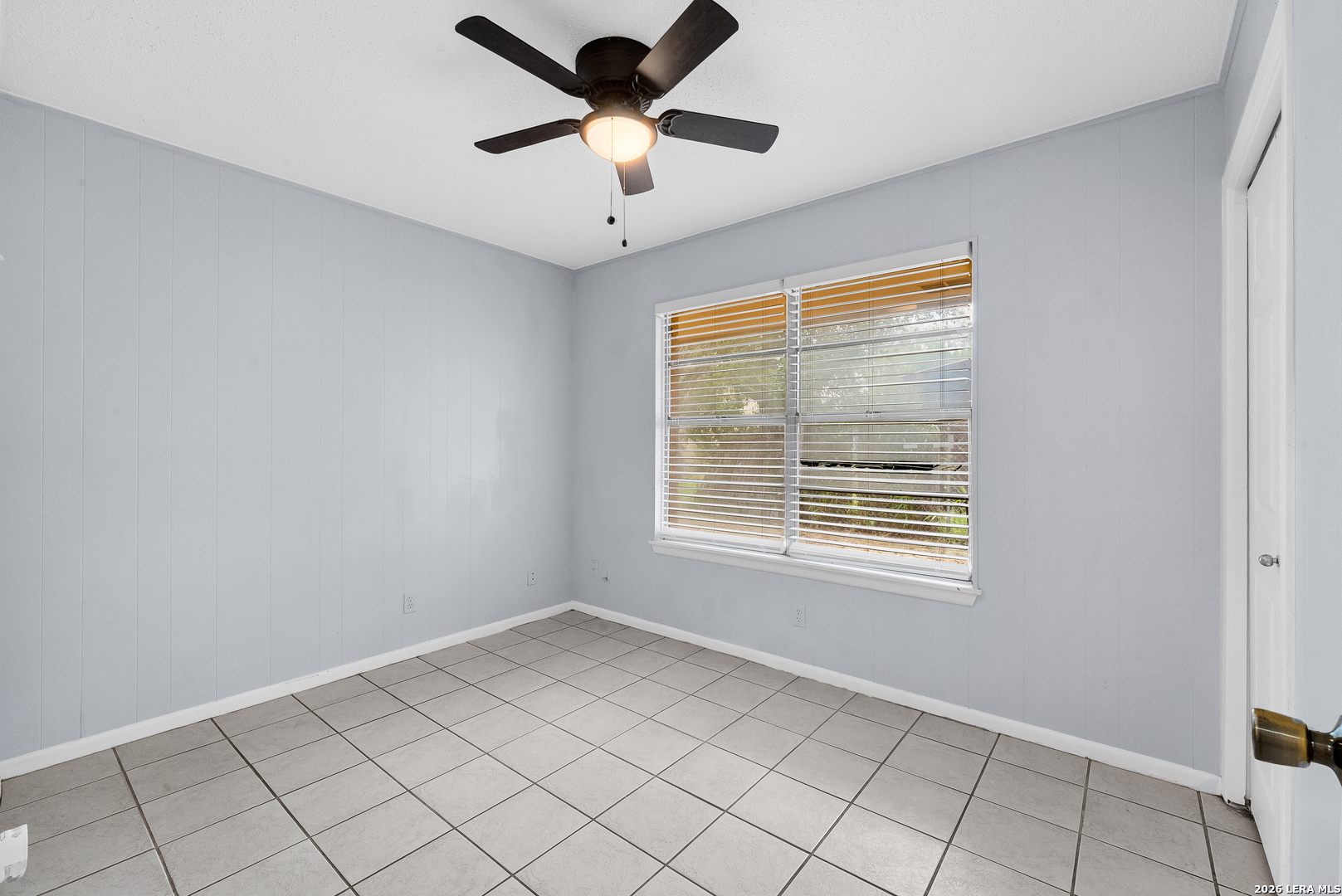 1305 E Colorado Pearsall TX 78061