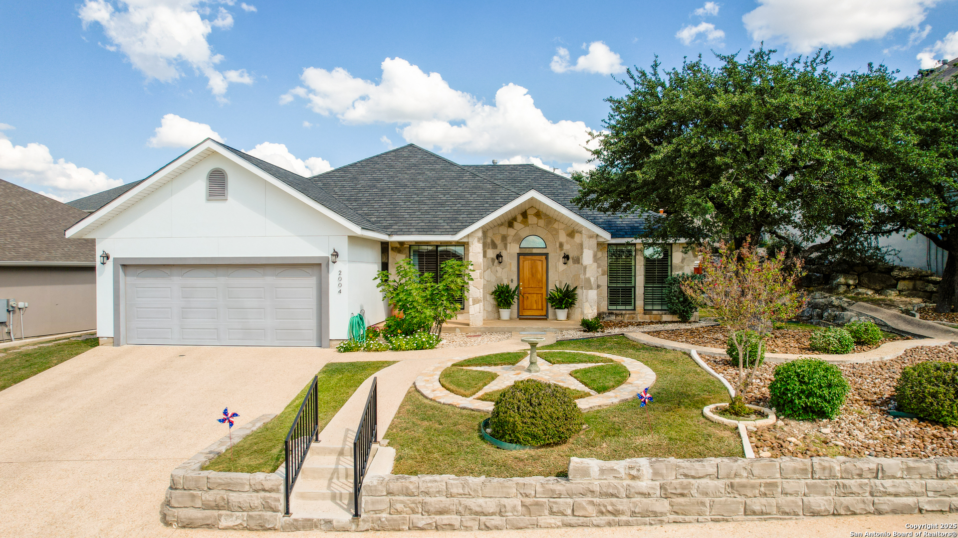 2004 Athens Kerrville TX 78028