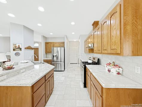 2004 Athens Kerrville TX 78028