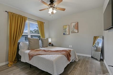 652 Canyon Bend Canyon Lake TX 78133