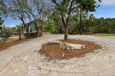 652 Canyon Bend Canyon Lake TX 78133