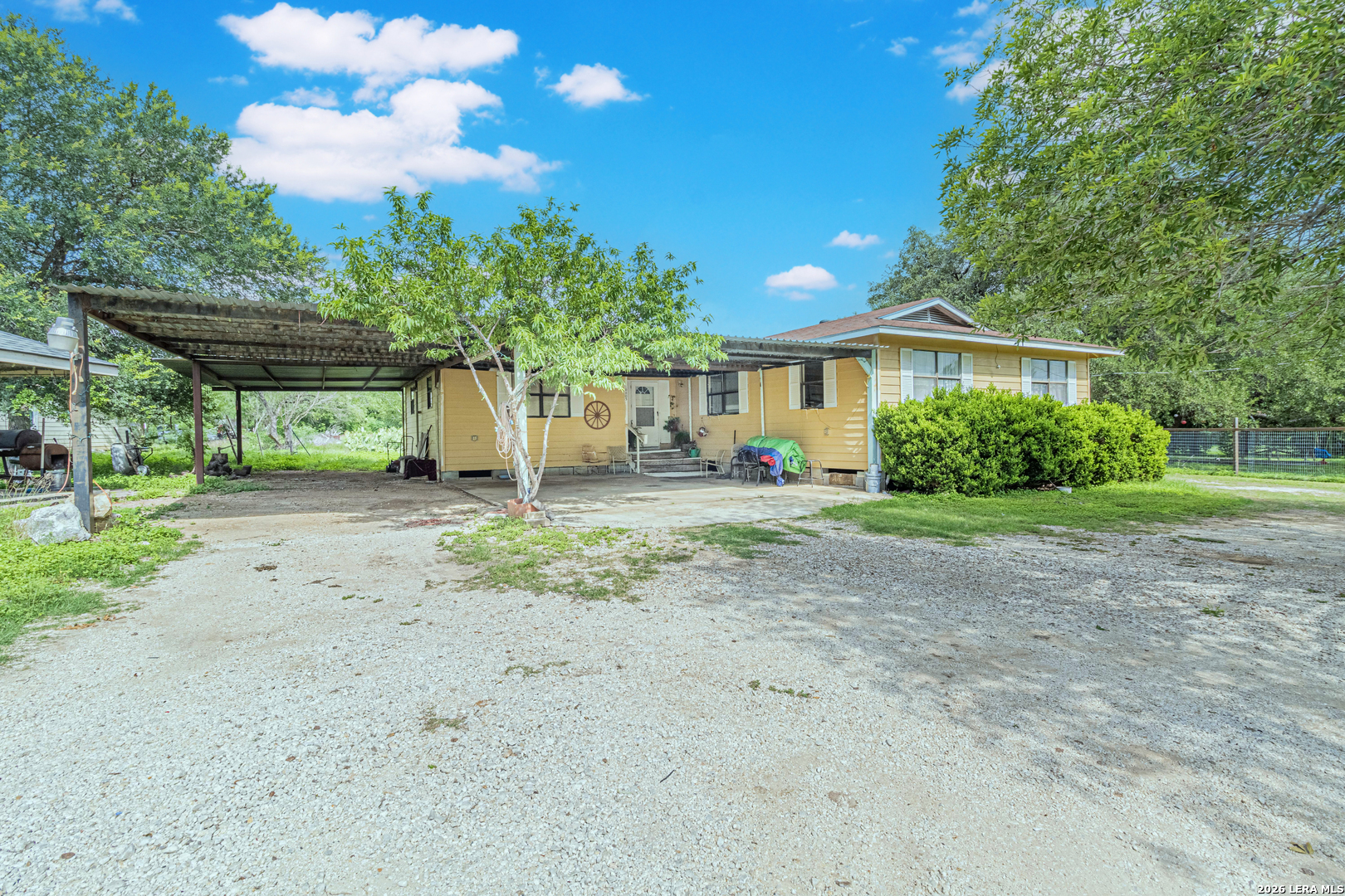 10805 Hollowell Road Atascosa TX 78002