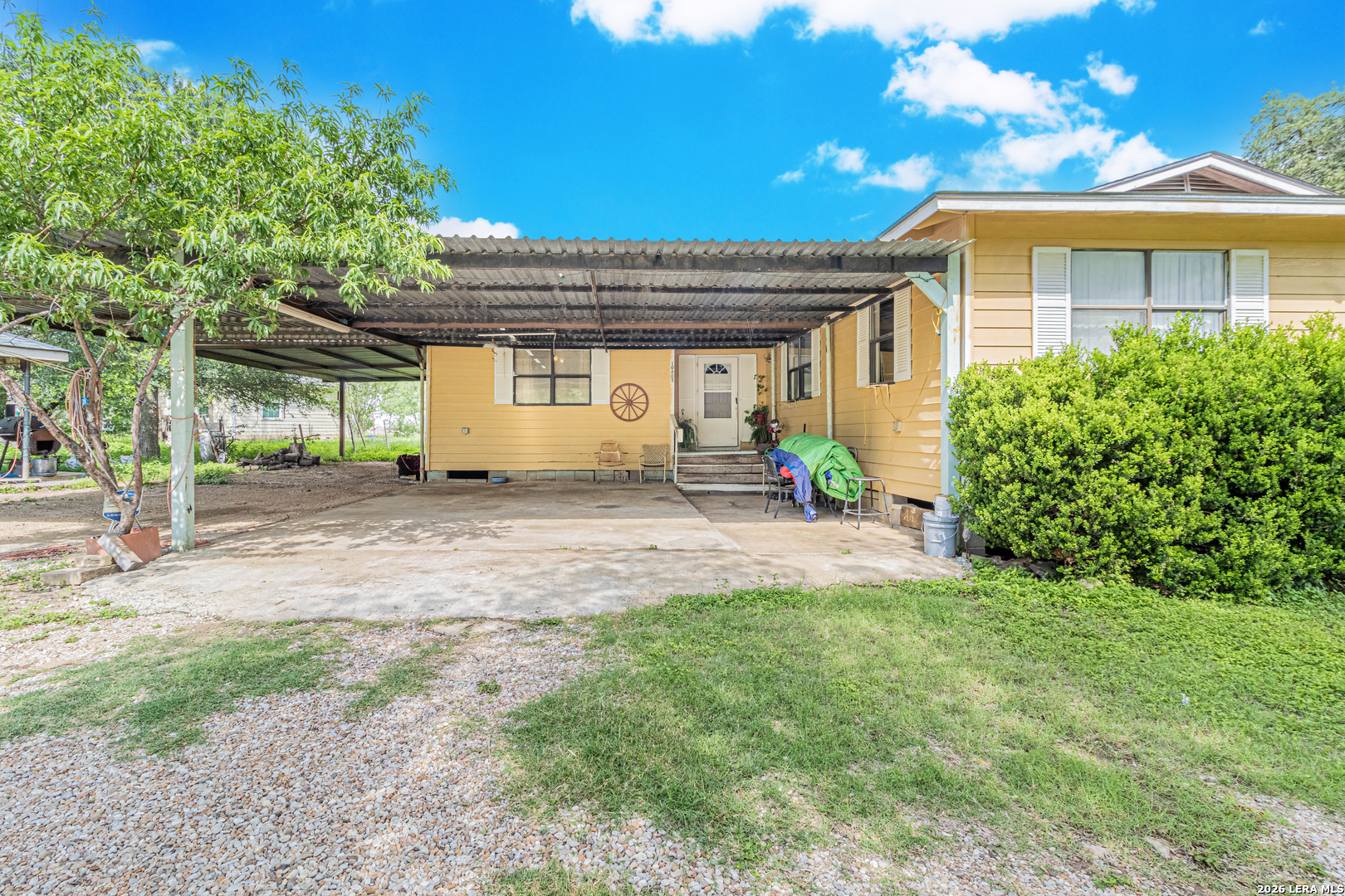 10805 Hollowell Road Atascosa TX 78002