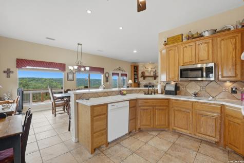 2522 Summit Drive New Braunfels TX 78132