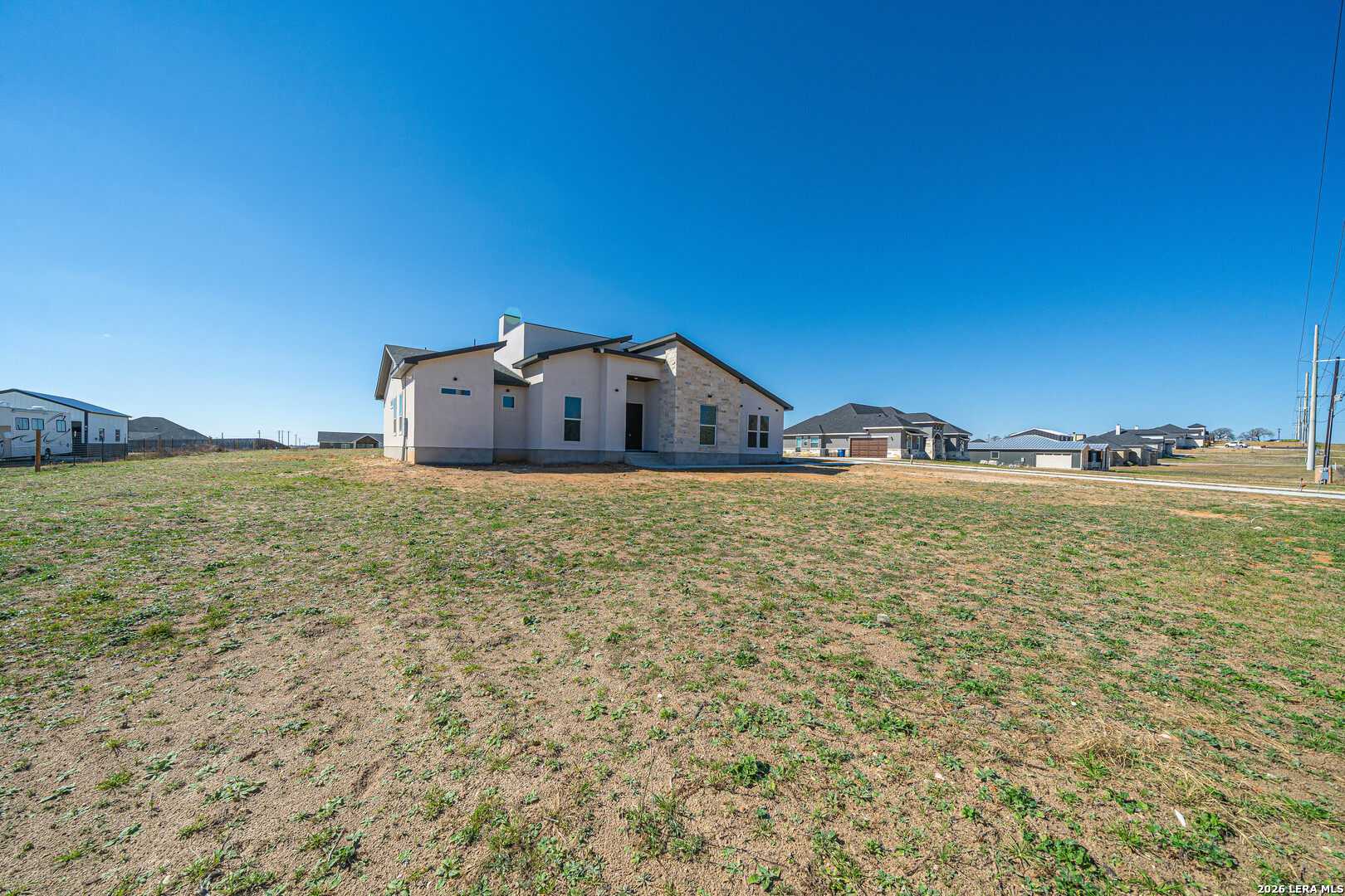999 County Road 319 La Vernia TX 78121