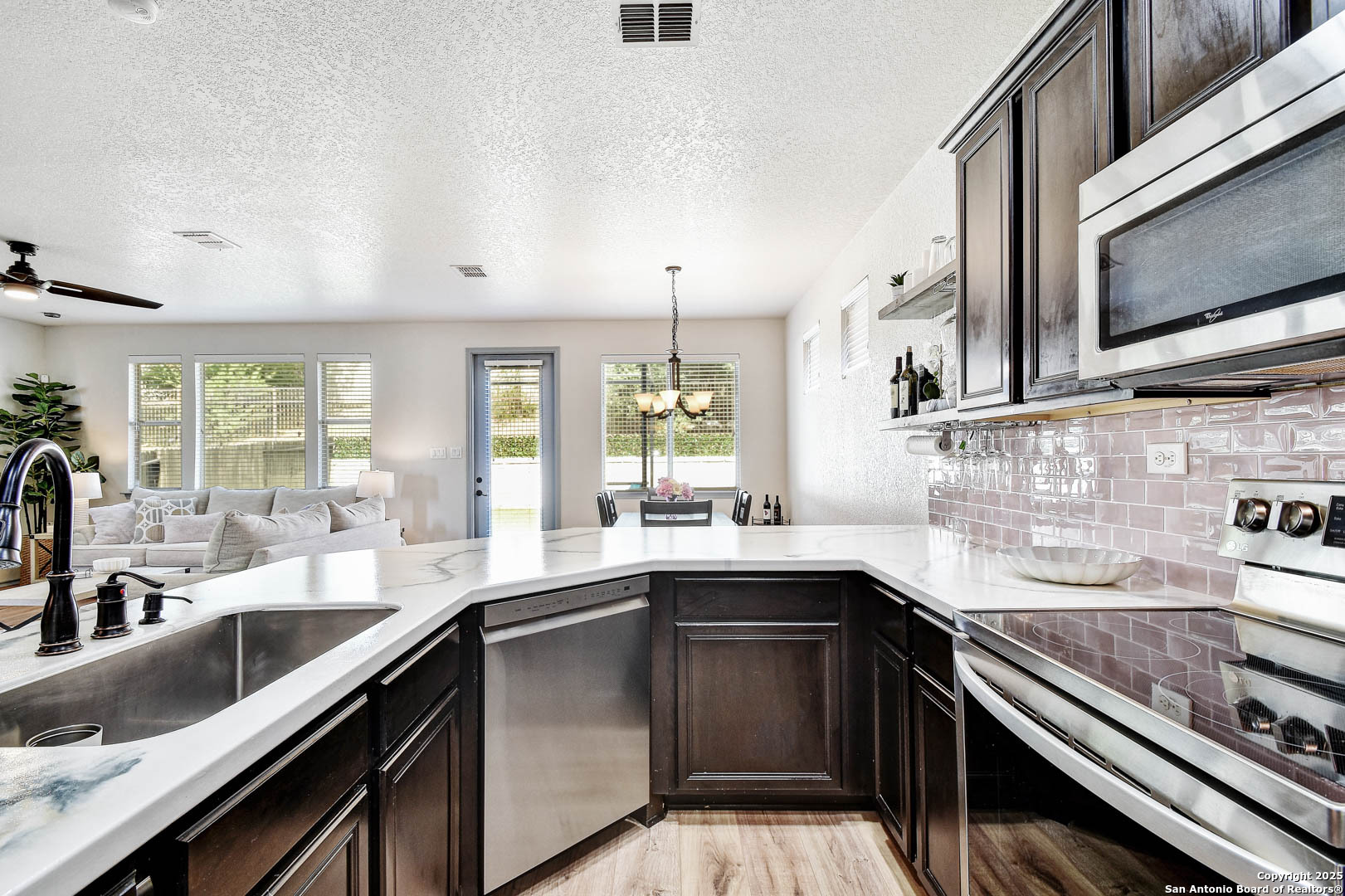 1407 Nicholas Manor San Antonio TX 78258
