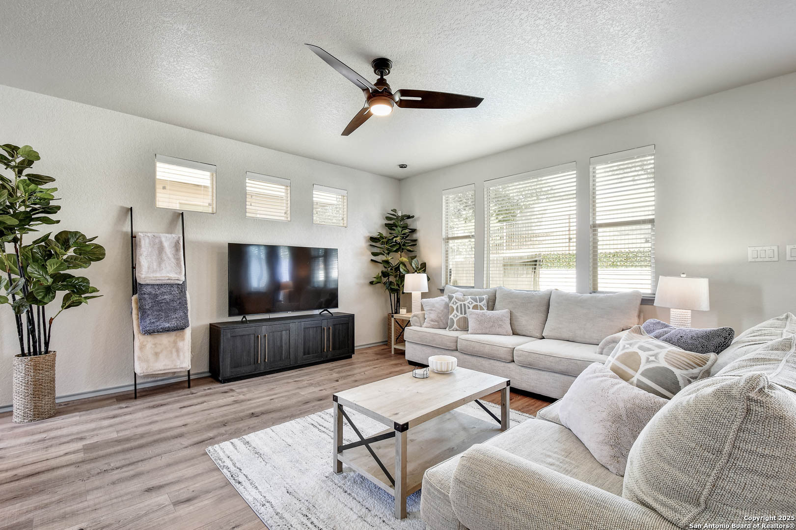 1407 Nicholas Manor San Antonio TX 78258