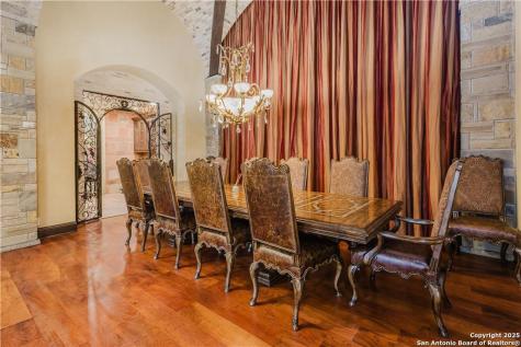 1024 Spanish New Braunfels TX 78132