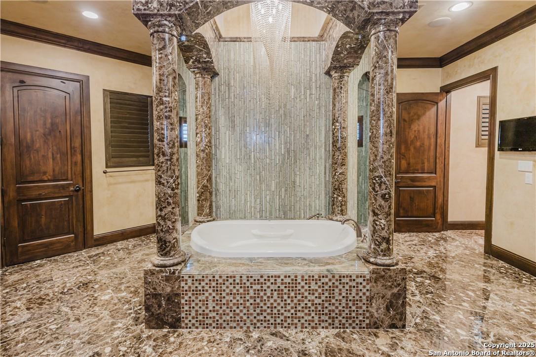 1024 Spanish New Braunfels TX 78132