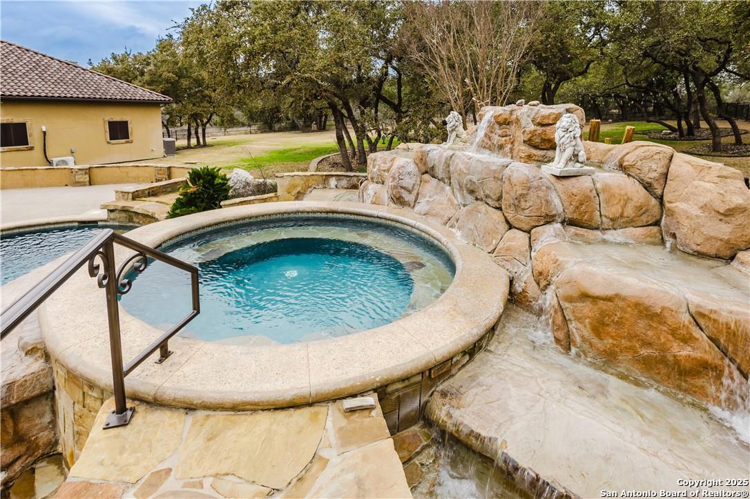 1024 Spanish New Braunfels TX 78132