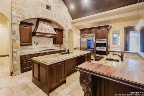 1024 Spanish New Braunfels TX 78132