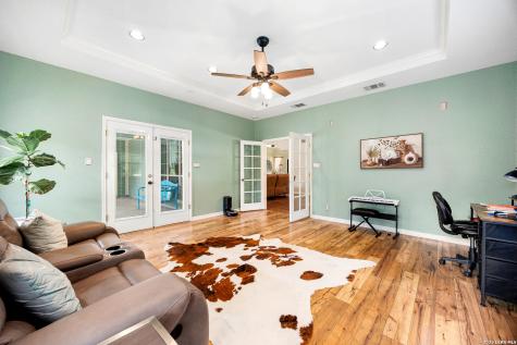 304 Forest Country Drive La Vernia TX 78121