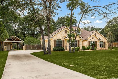 304 Forest Country Drive La Vernia TX 78121
