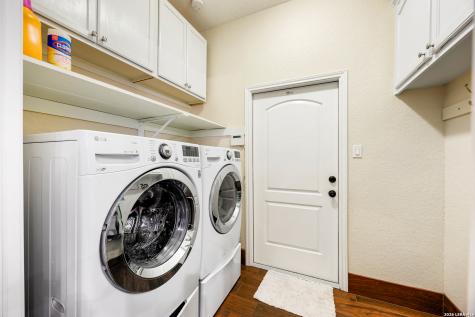 304 Forest Country Drive La Vernia TX 78121
