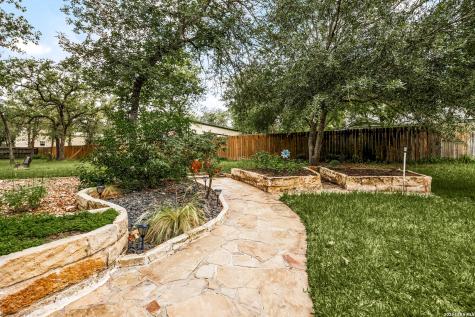 304 Forest Country Drive La Vernia TX 78121