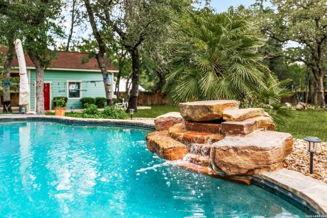 304 Forest Country Drive La Vernia TX 78121
