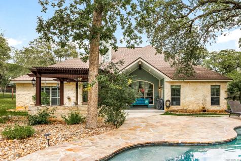 304 Forest Country Drive La Vernia TX 78121