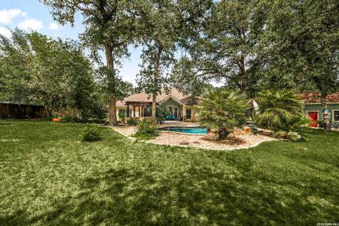 304 Forest Country Drive La Vernia TX 78121
