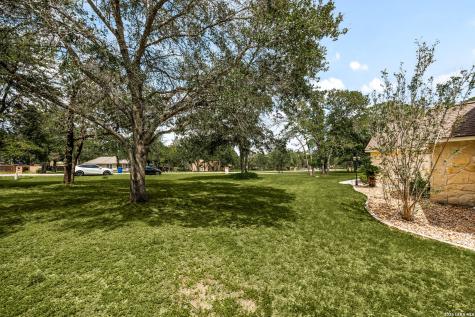 304 Forest Country Drive La Vernia TX 78121