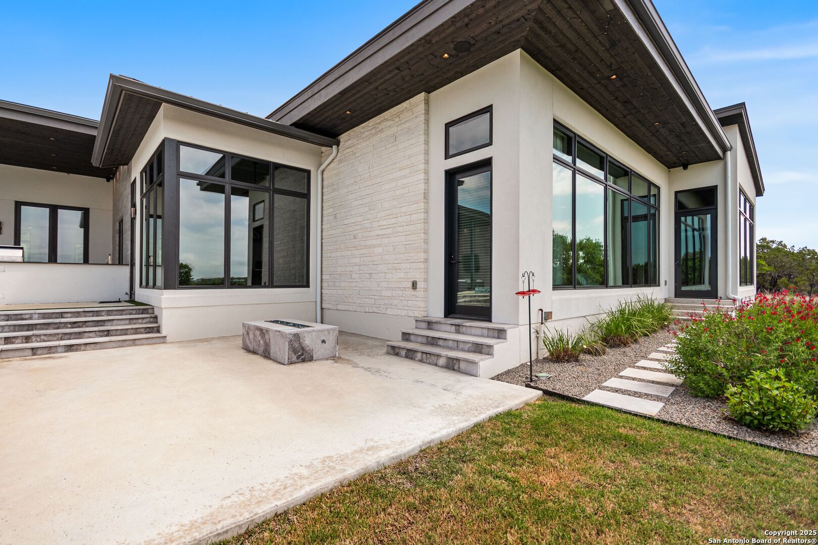 125 Monterey Trail Boerne TX 78006