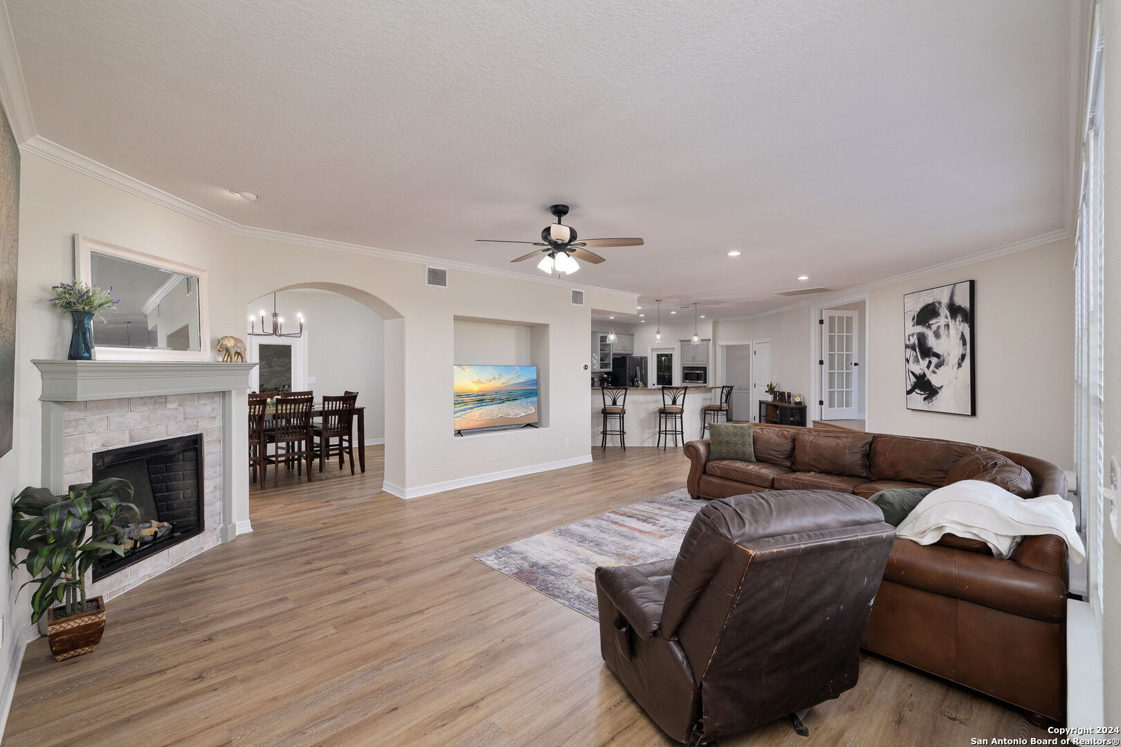 11229 Cave Creek Helotes TX 78023