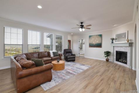 11229 Cave Creek Helotes TX 78023