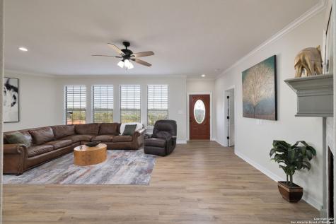 11229 Cave Creek Helotes TX 78023