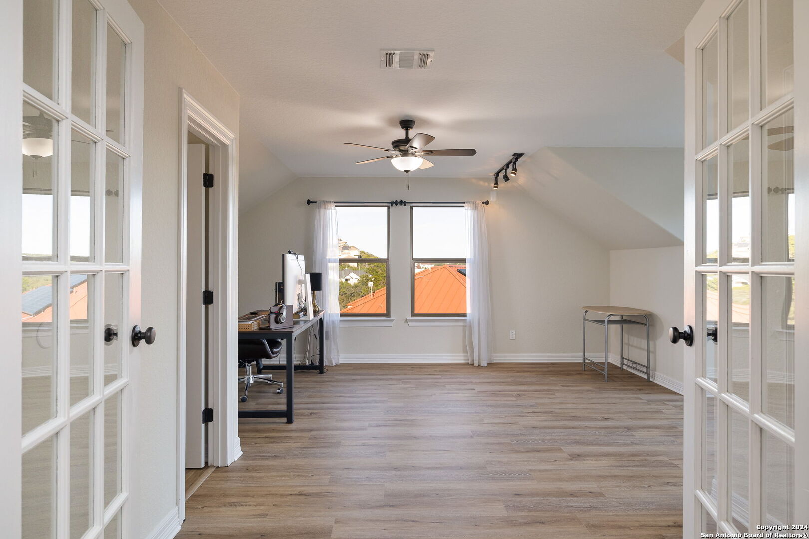 11229 Cave Creek Helotes TX 78023