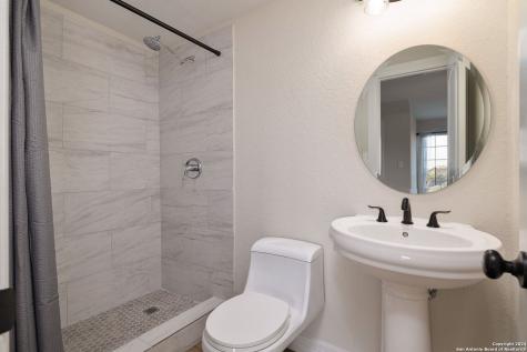 11229 Cave Creek Helotes TX 78023