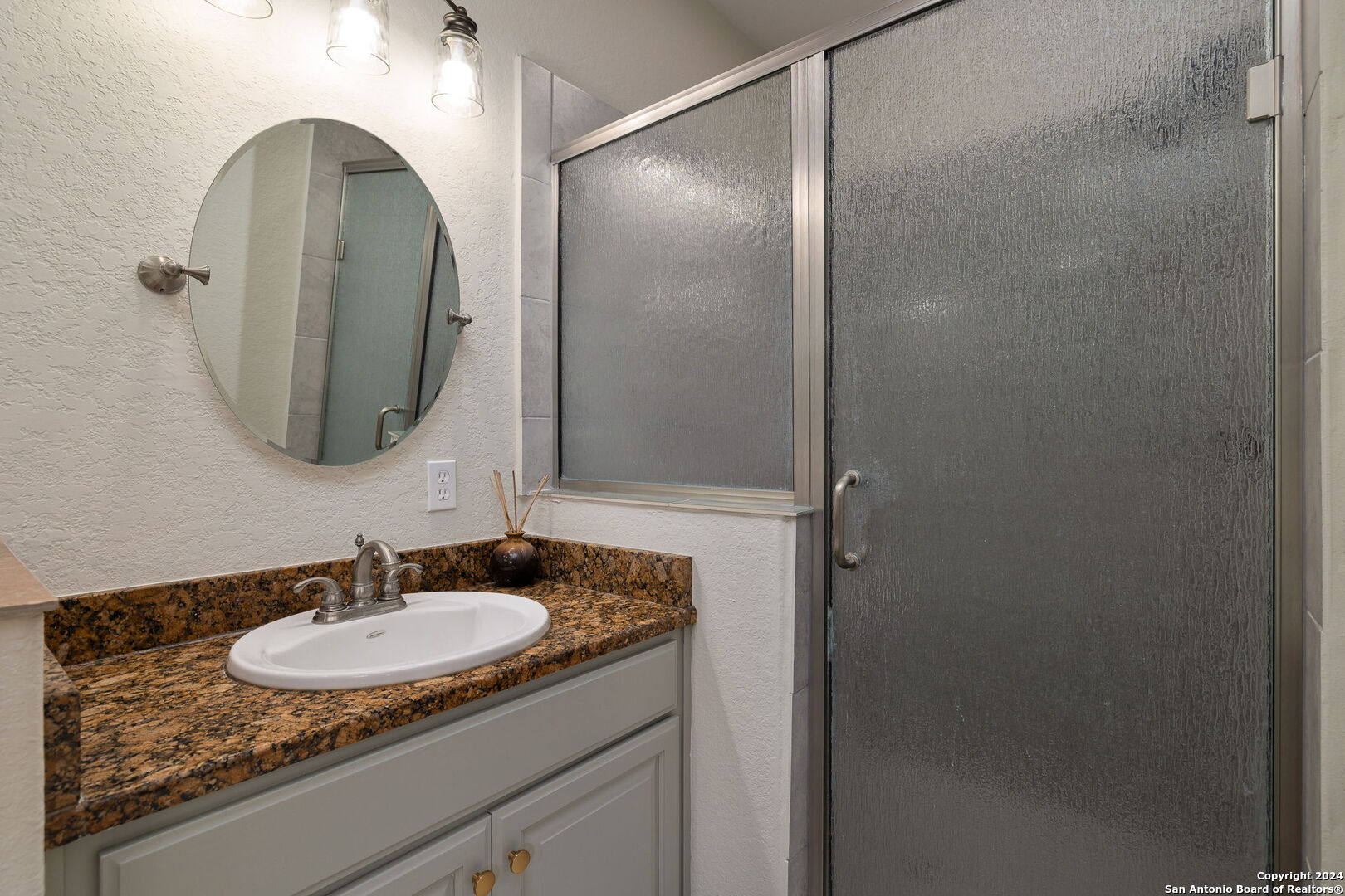 11229 Cave Creek Helotes TX 78023
