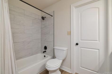 11229 Cave Creek Helotes TX 78023