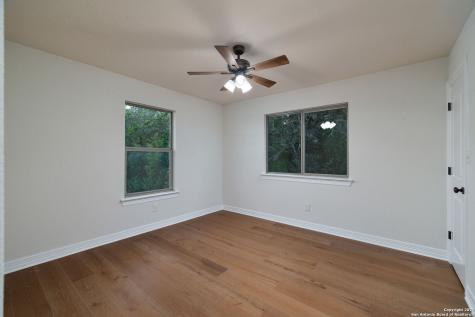 11229 Cave Creek Helotes TX 78023