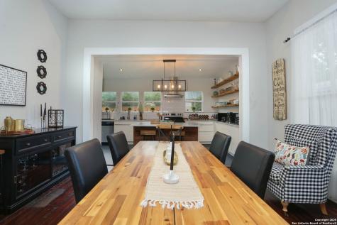 1712 N Pine San Antonio TX 78208