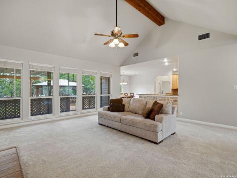 9406 Potters Point Helotes TX 78023