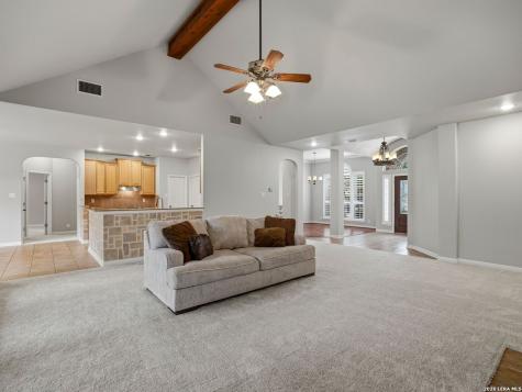 9406 Potters Point Helotes TX 78023