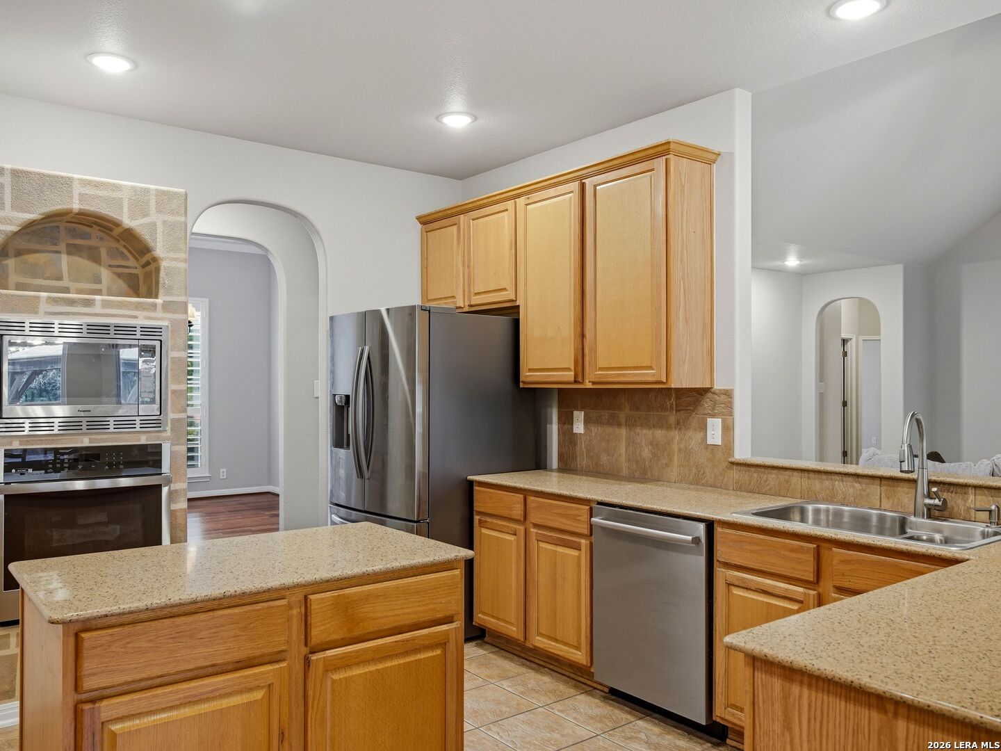 9406 Potters Point Helotes TX 78023