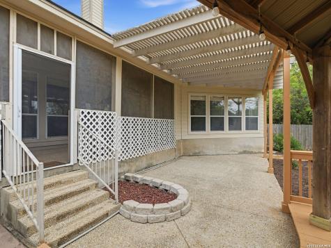 9406 Potters Point Helotes TX 78023