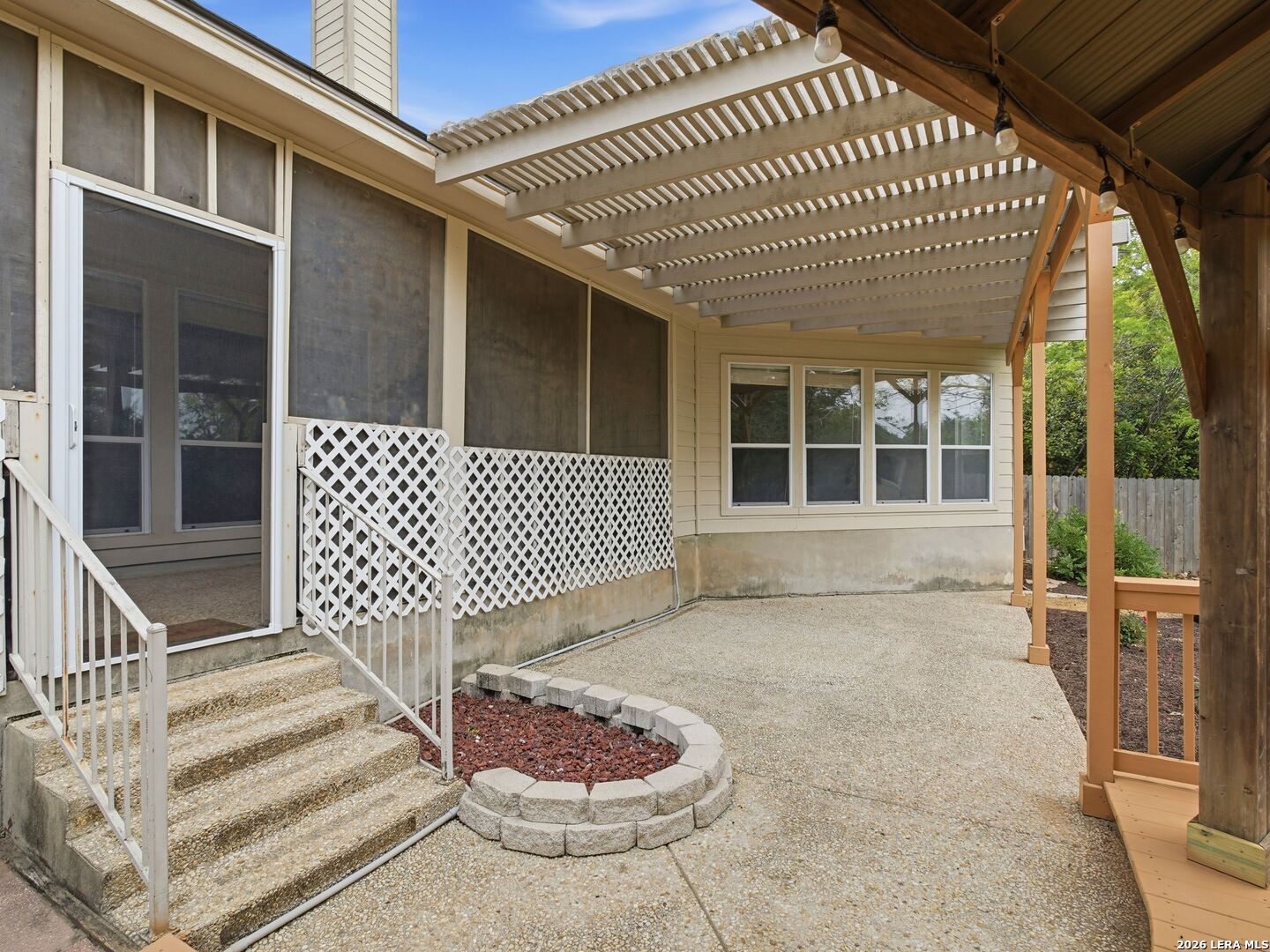 9406 Potters Point Helotes TX 78023