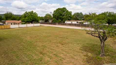 519 Lucille Kerrville TX 78028