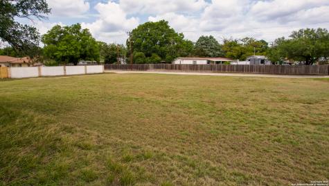 519 Lucille Kerrville TX 78028