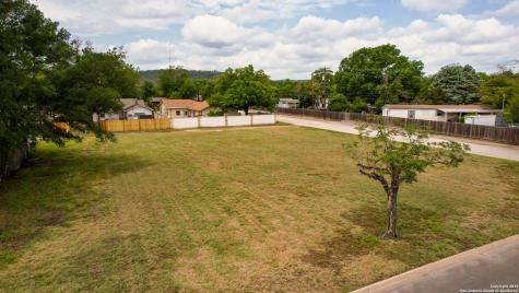 519 Lucille Kerrville TX 78028