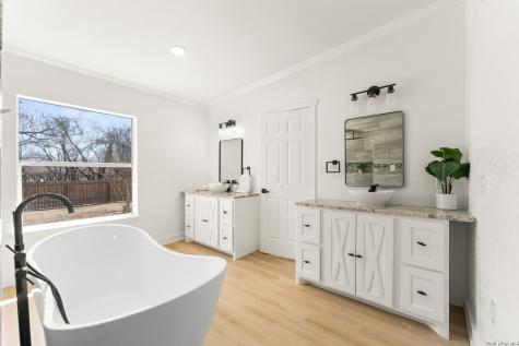 670 Quail Run Lytle TX 78052