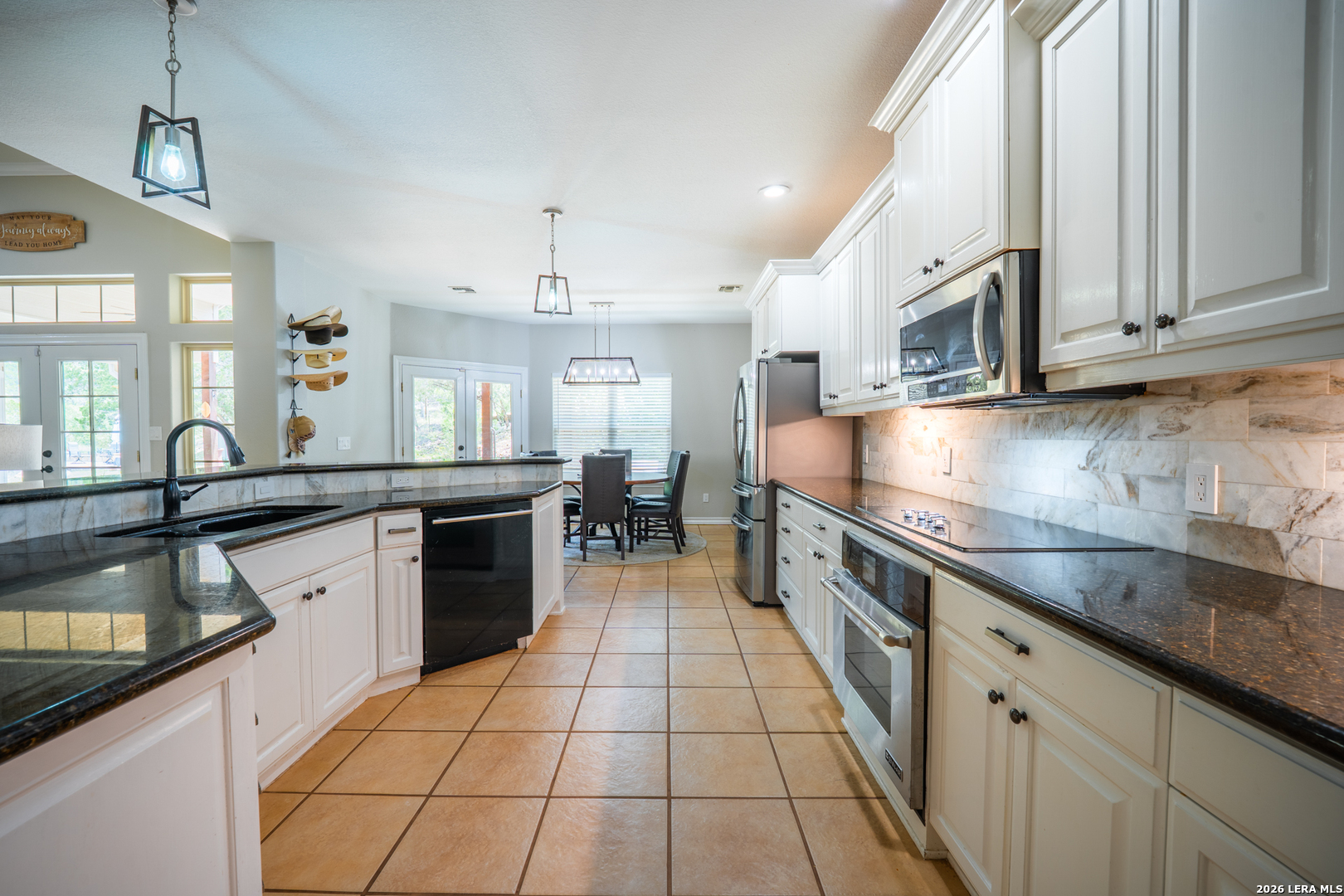 119 Private Road 1738 Mico TX 78056