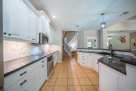 119 Private Road 1738 Mico TX 78056