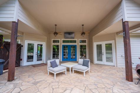 119 Private Road 1738 Mico TX 78056
